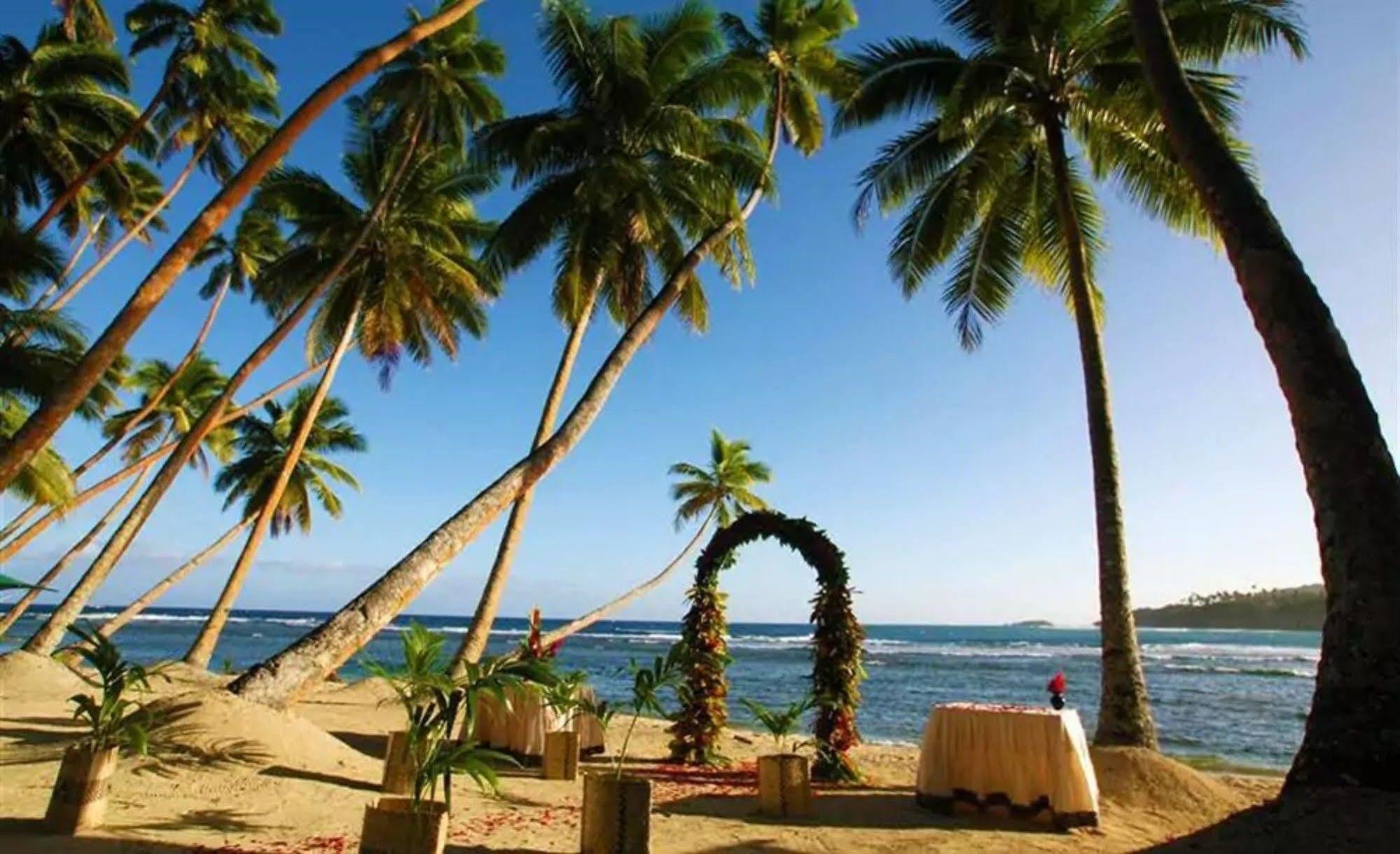 Namale Resort And Spa Савусаву Экстерьер фото