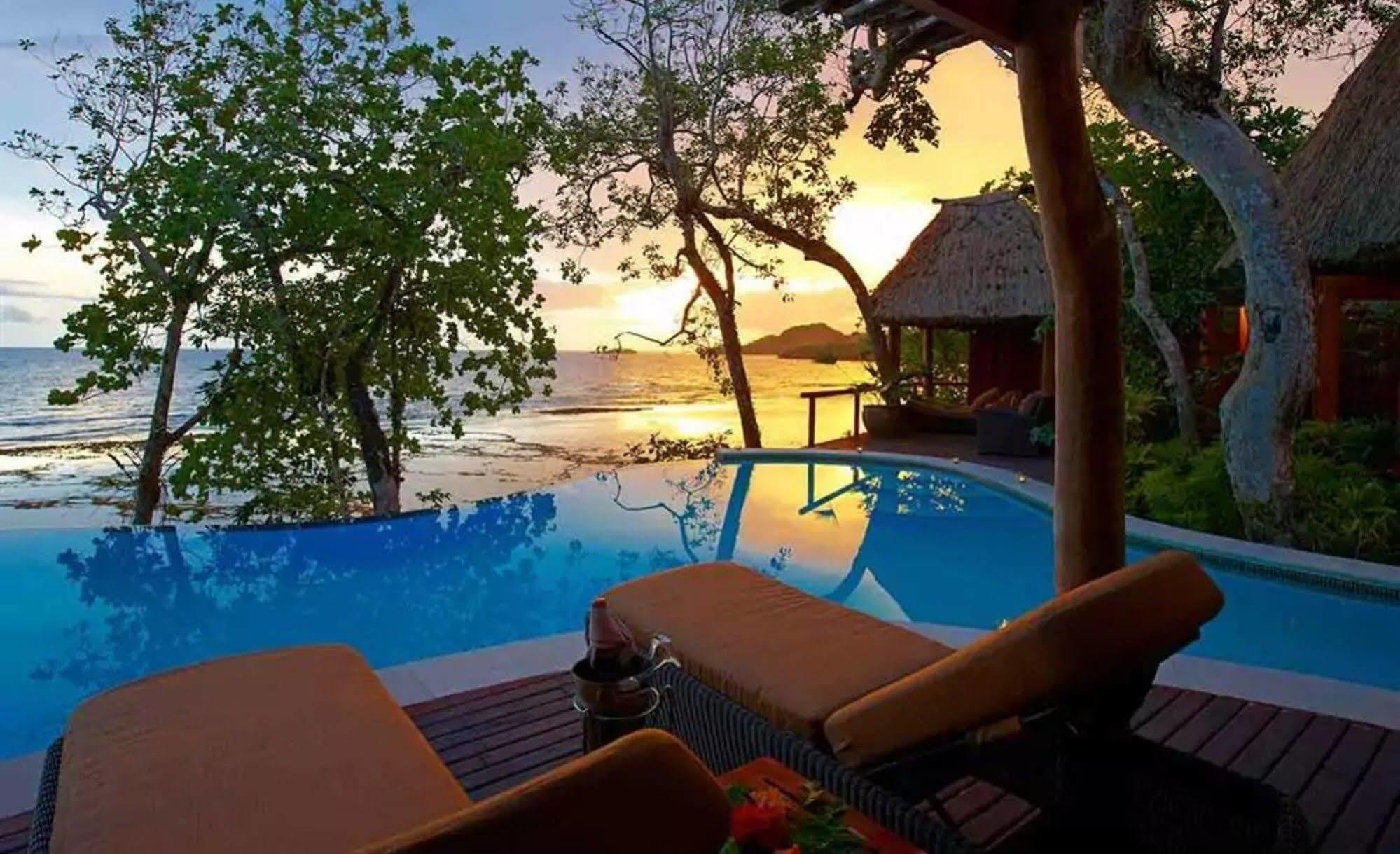 Namale Resort And Spa Савусаву Экстерьер фото
